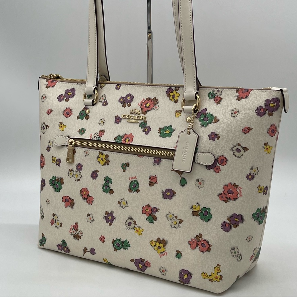 Coach Large Gallery Tote Bag - Picture 4 of 10